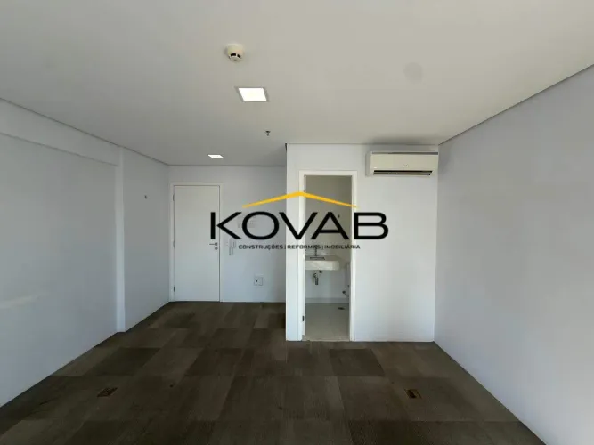 Conjunto Comercial para Alugar na Vila Gertrudes (Shopping Morumbi) | 32 m² | 1 Vaga