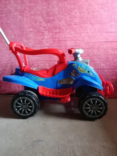 Quadriciclo infantil