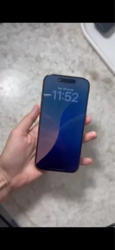 iPhone 16 Pro Rose