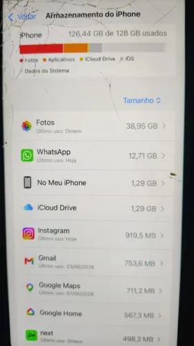iPhone 11 normal saúde bateria 75 todo original só um quebrado na tela não atinge em nada