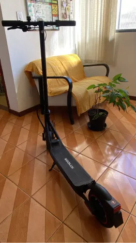 Patinete Elétrico KOOLUX 300W com Bluetooth - Novo