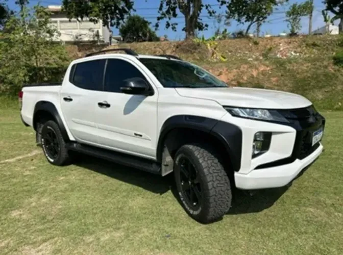 Mitsubishi L200 Triton Sport HPE 2.4 CD Diesel Aut. 2022