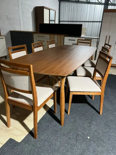 Mesa de Jantar Serena 2.50cm com 08 cadeiras