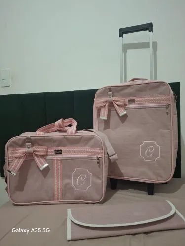 Kit maternidade bolsa, mala de rodinha e trocador
