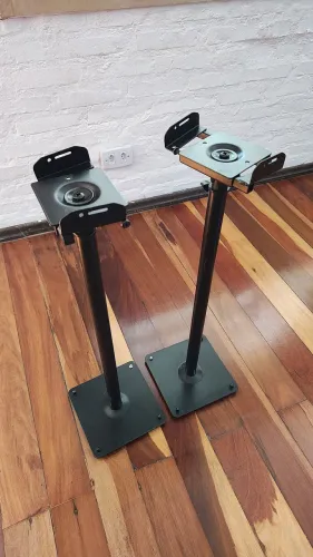 Pedestais para caixas de som