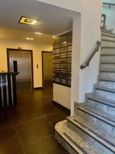 Sala/Conjunto para venda com 22 metros quadrados em Centro - Santos - São Paulo
