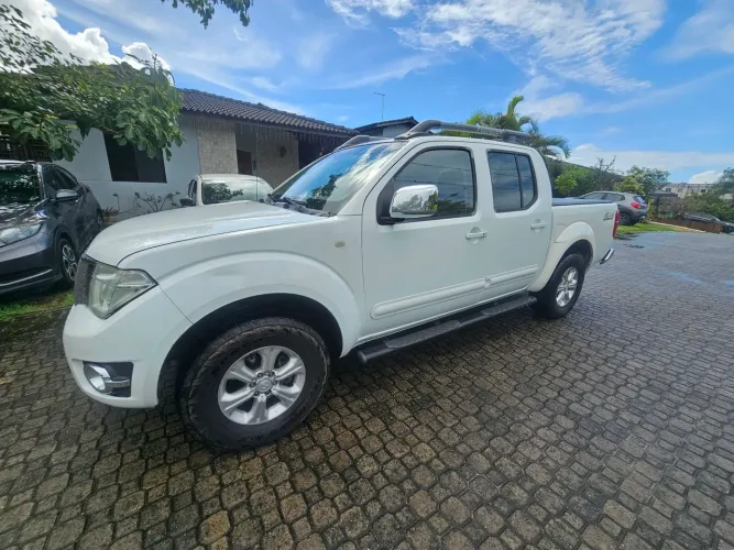 Nissan Frontier SL CD 4X4 2.5tb Diesel AUT 2015