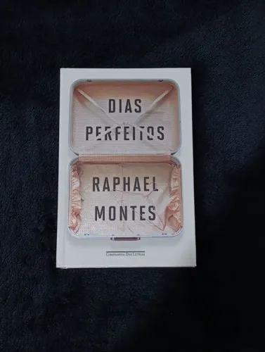 Livro Dias perfeitos Rafael Montes