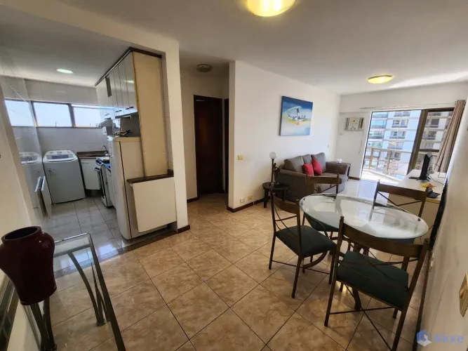 Apartamento com 1 quarto de frente para a praia