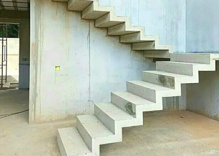 Faço escadas de concreto armado 