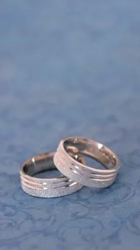Par de alianças de Prata 6mm, Chata, Diamantada - Prata 990