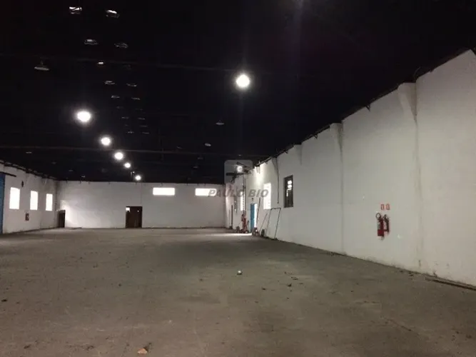 Galpão Comercial à venda no bairro Centro em Mauá - SP.