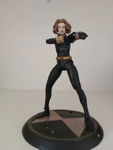 Yelena Belova Marvel Legends Toybiz