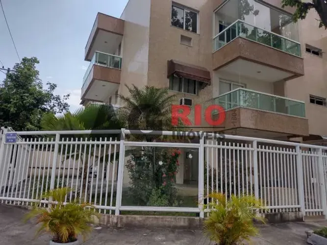Condomínio Nova Valqueire , apartamento sala 3 quartos um suíte, podendo fazer cobertura.