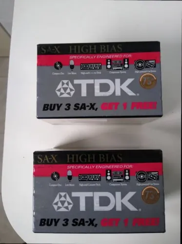 Fita cassete TDK SAX100