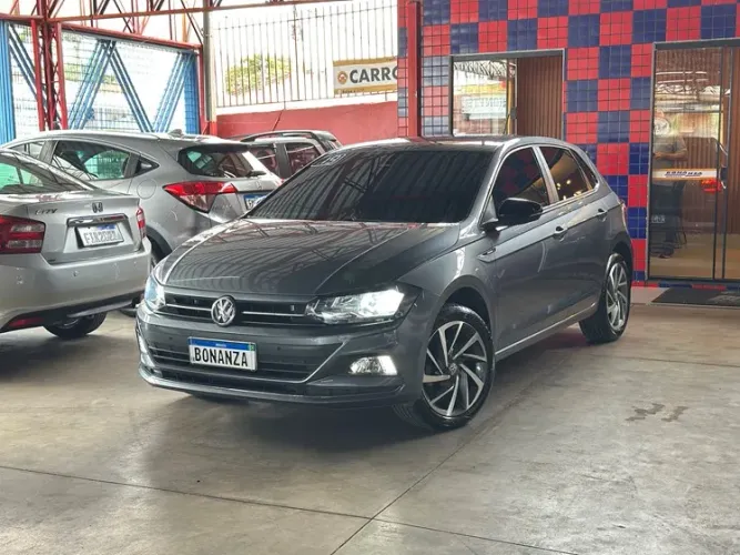 Polo Highline 2019 cinza 200tsi