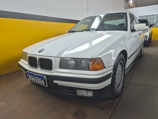 BMW 325 IA R.A.R.I..D.A.D.E.