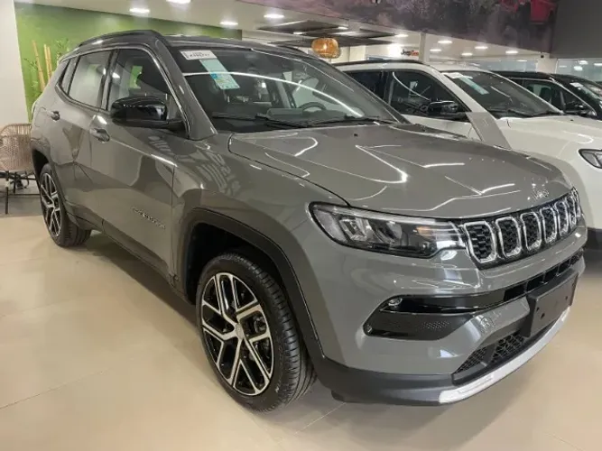 Jeep Compass Long. T270 1.3 TB 4X2 Flex AUT 2026