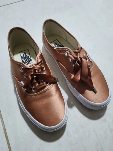 Tênis Vans metalizado