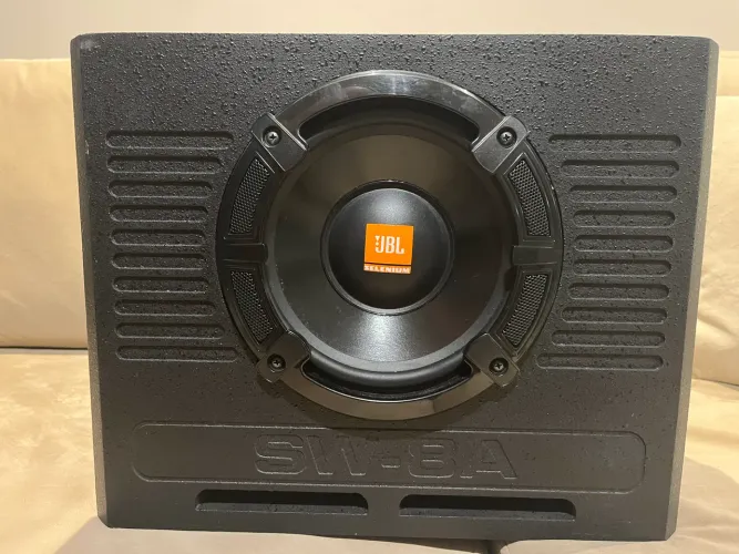 Caixa subwoofer amplificada JBL SW-8A