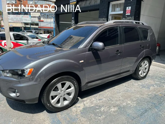 Mitsubishi Outlander 2.4 16V 170cv Aut. 2011