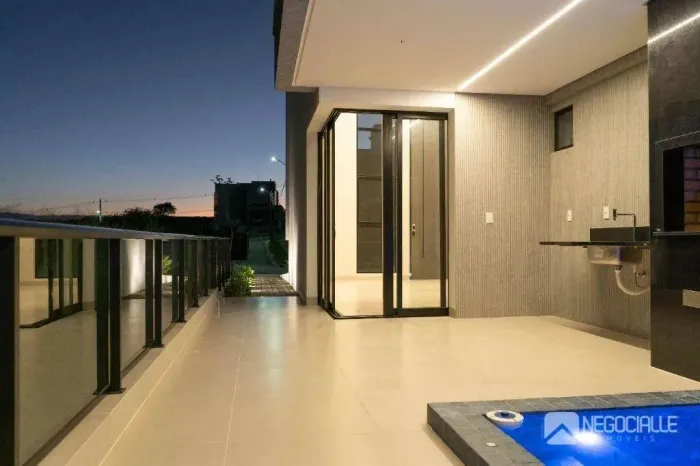 Casa com 4 dormitórios à venda, 300 m² por R$ 1.950.000,00 - Itararé - Campina Grande/PB