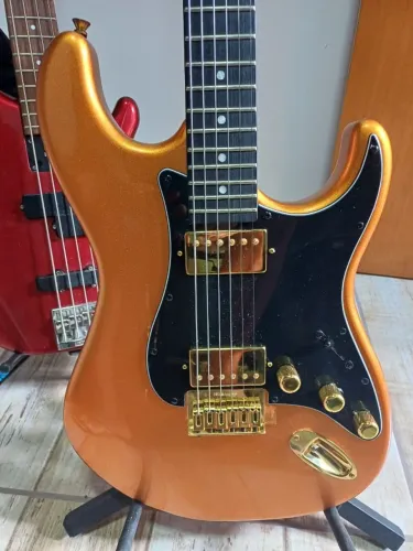Guitarra feita a mão espetacular