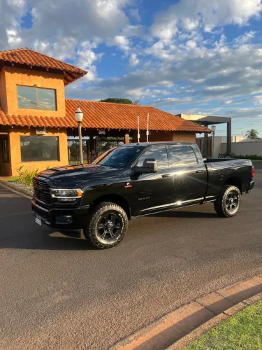 Dodge Ram 2500 night 2023 muito nova