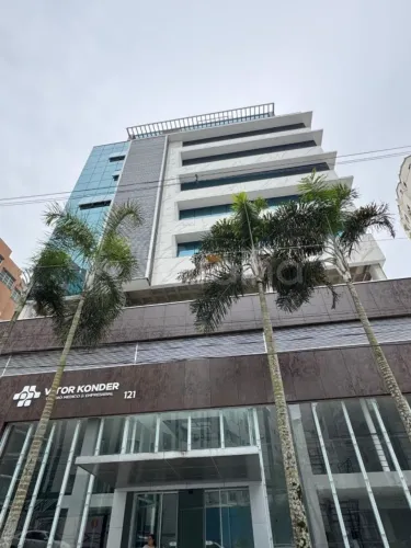 Sala Comercial para Venda em Florianópolis, Centro, 1 banheiro, 1 vaga