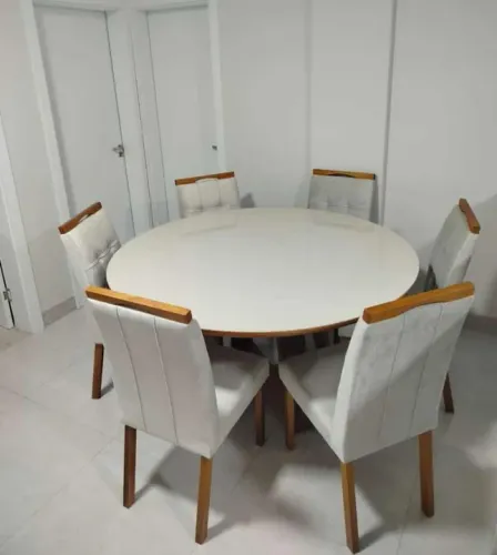 Mesa de Jantar Redonda 6 Cadeiras em madeira maciça 150x150