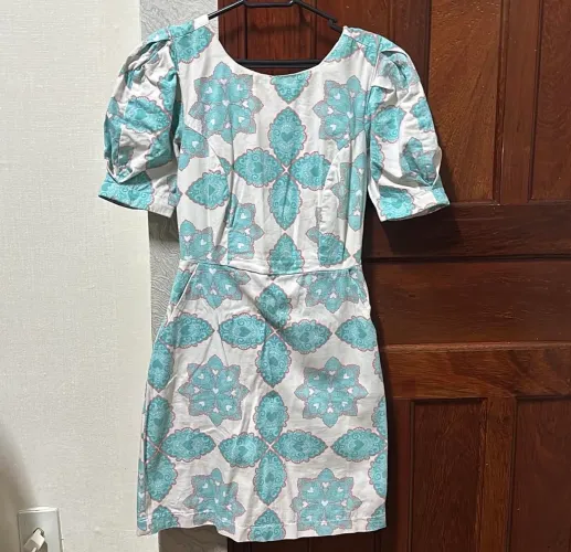 Vestido manga bufante