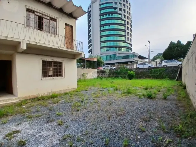 Casa comercial disponivel para locação no Bairro Garcia, Blumenau SC.