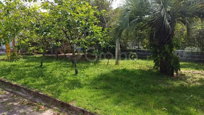 Terreno com 720m² no bairro Daniela, Florianópolis