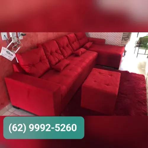 Sofá Vermelho com Puff
