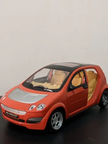 Carro Smart Forfour MINIATURA RARÍSSIMA (BRINQUEDO DE COLEÇÃO)