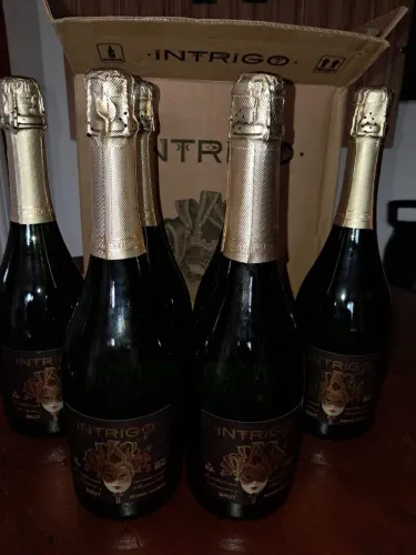 Lote de vinhos e espumantes 40 peças 