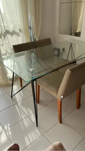 mesa e cadeiras TokStok