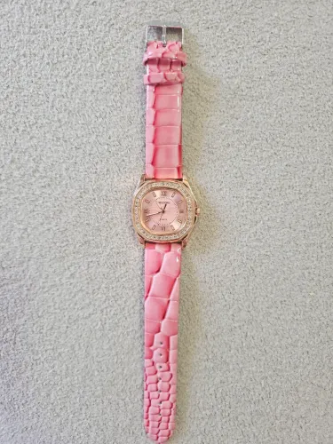 Relógio feminino lindo e elegante