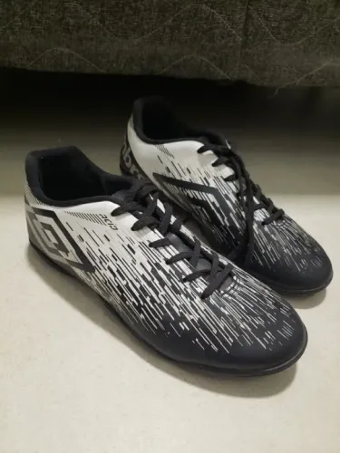 Chuteira Umbro Original