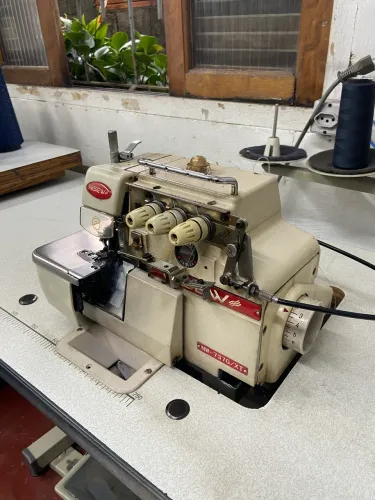 Máquina Overloque Nisew - NW 737G/XT