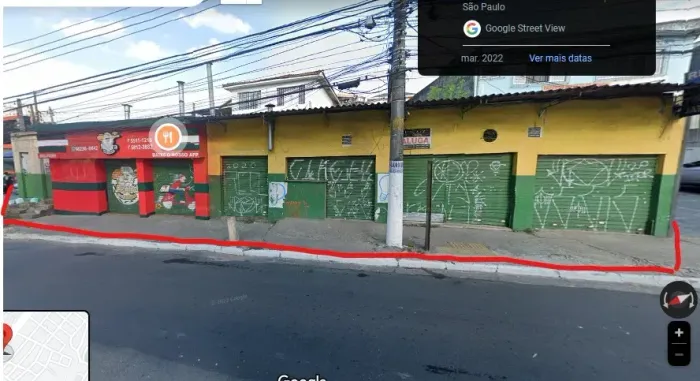 Vendo na Estrada de Itapecerica  2933 ao lado do shopping Campo limpo.
