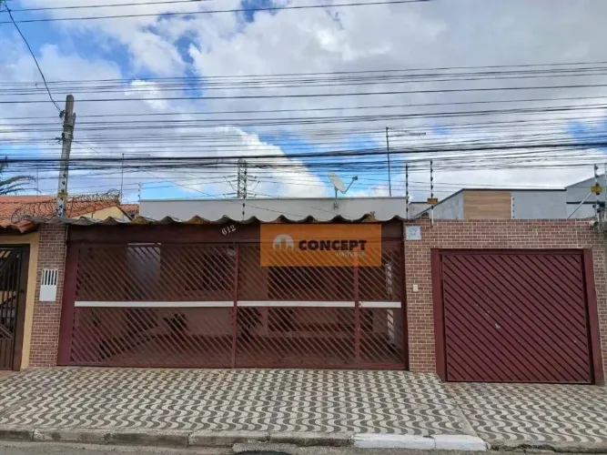 Casa com 3 dormitórios à venda, 204 m² por R$ 549.000,00 - Vila Amorim - Suzano/SP