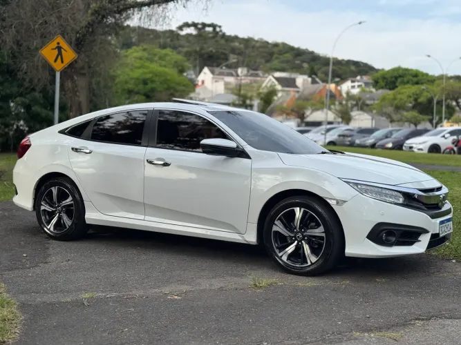 Honda Civic Sedan Touring 1.5 Turbo 16V Aut.4p 2018