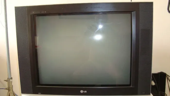 LG Ultra Slim 29 Polegadas Xd / Tv De Tubo Usada / Em Bom Estado