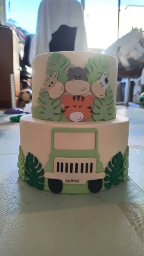 Torta fake tema Safari