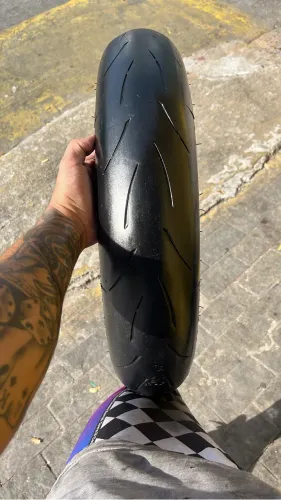 Pneu 120 70 17- METZELER RACETEC RR