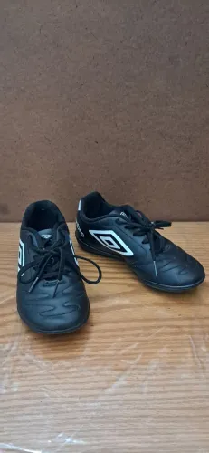 CHUTEIRA UMBRO