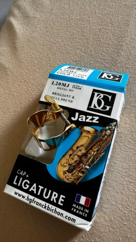 Abraçadeira sax tenor bg