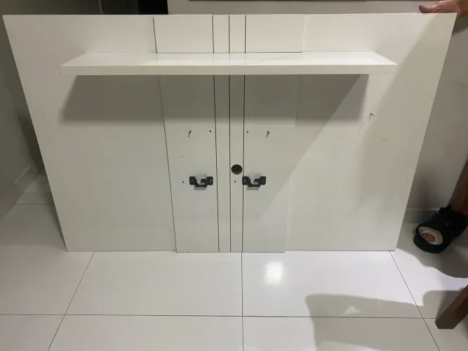 Painel de Parede com suporte para televisão