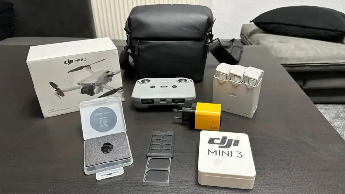 Dji mini 3 fly combo completo 3 baterias - Ótima oportunidade (na caixa)